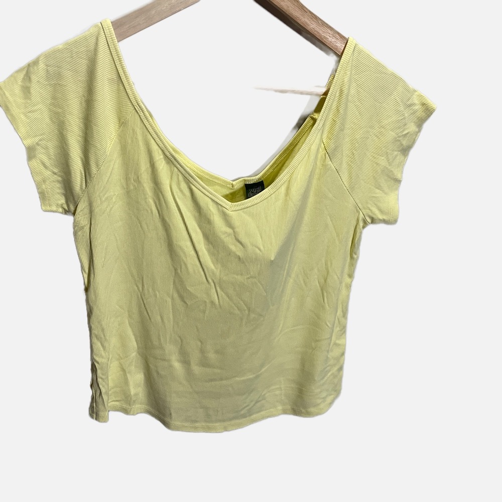 Wild Fable Womens Ribbed V-Neck Short Sleeve‎ T-Shirt Light Yellow Large NWT
